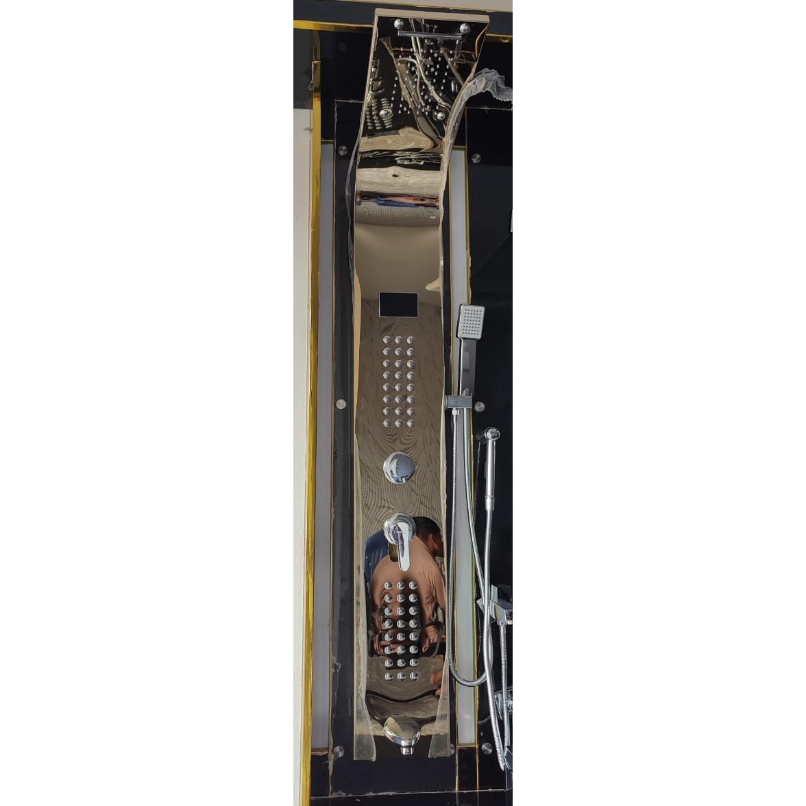 SHOWER PANEL GOLD LED DISPLAY