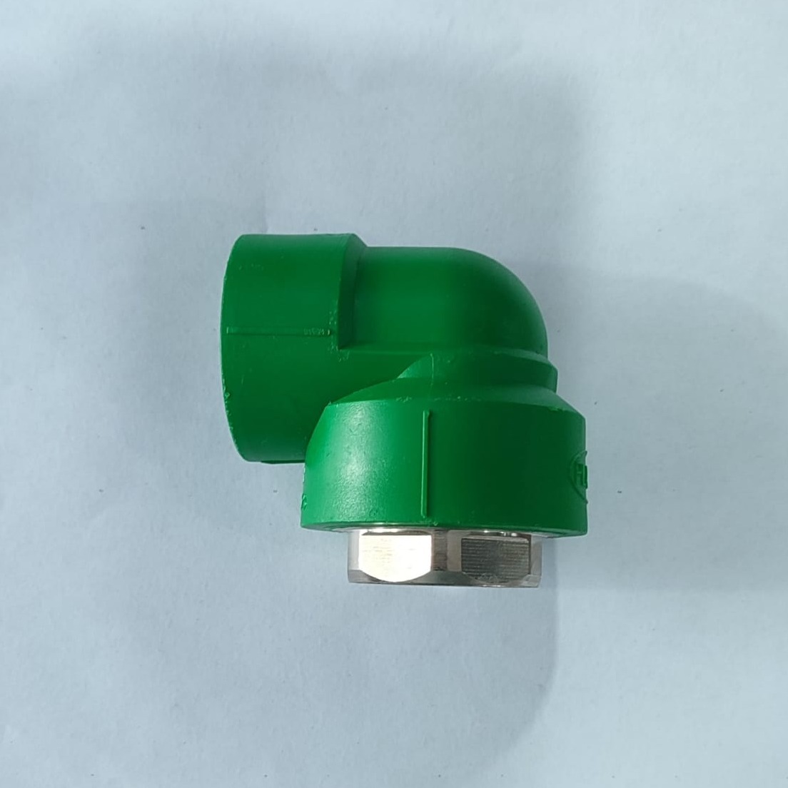 Female Elbow 32x1